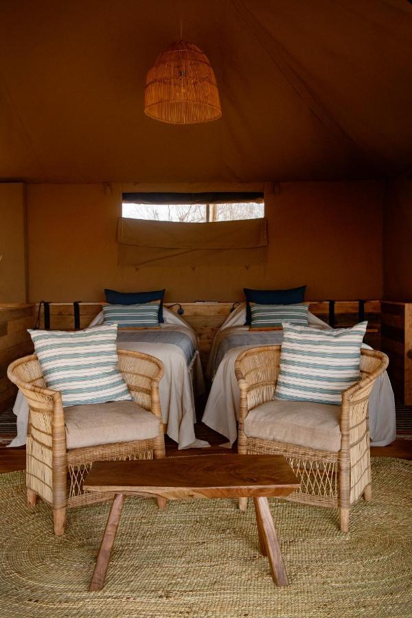 Отель Olkeri Camp Olmotoni Экстерьер фото